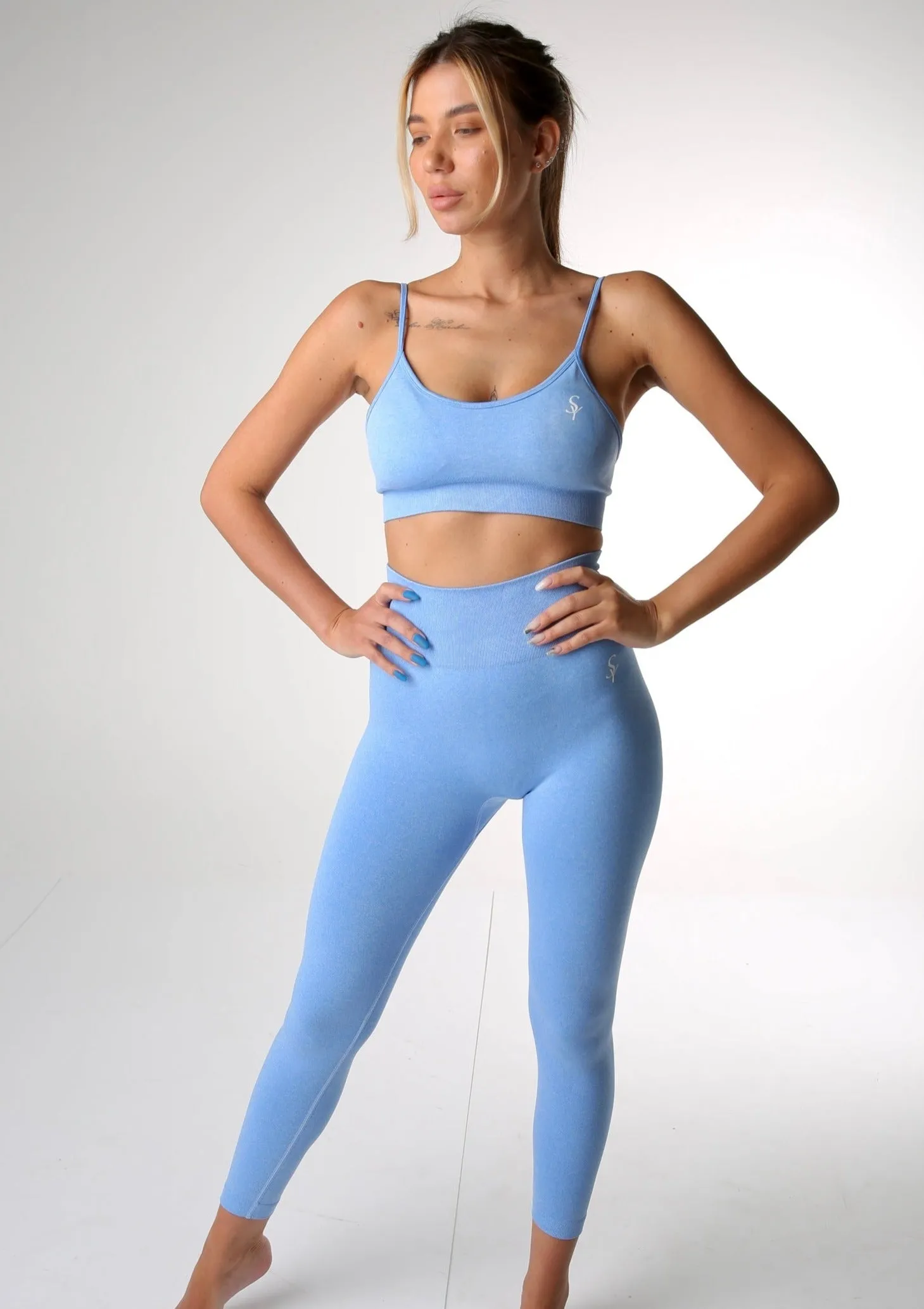 ''Joy'' Sky Blue – Solid Leggings and Sports Bra Set