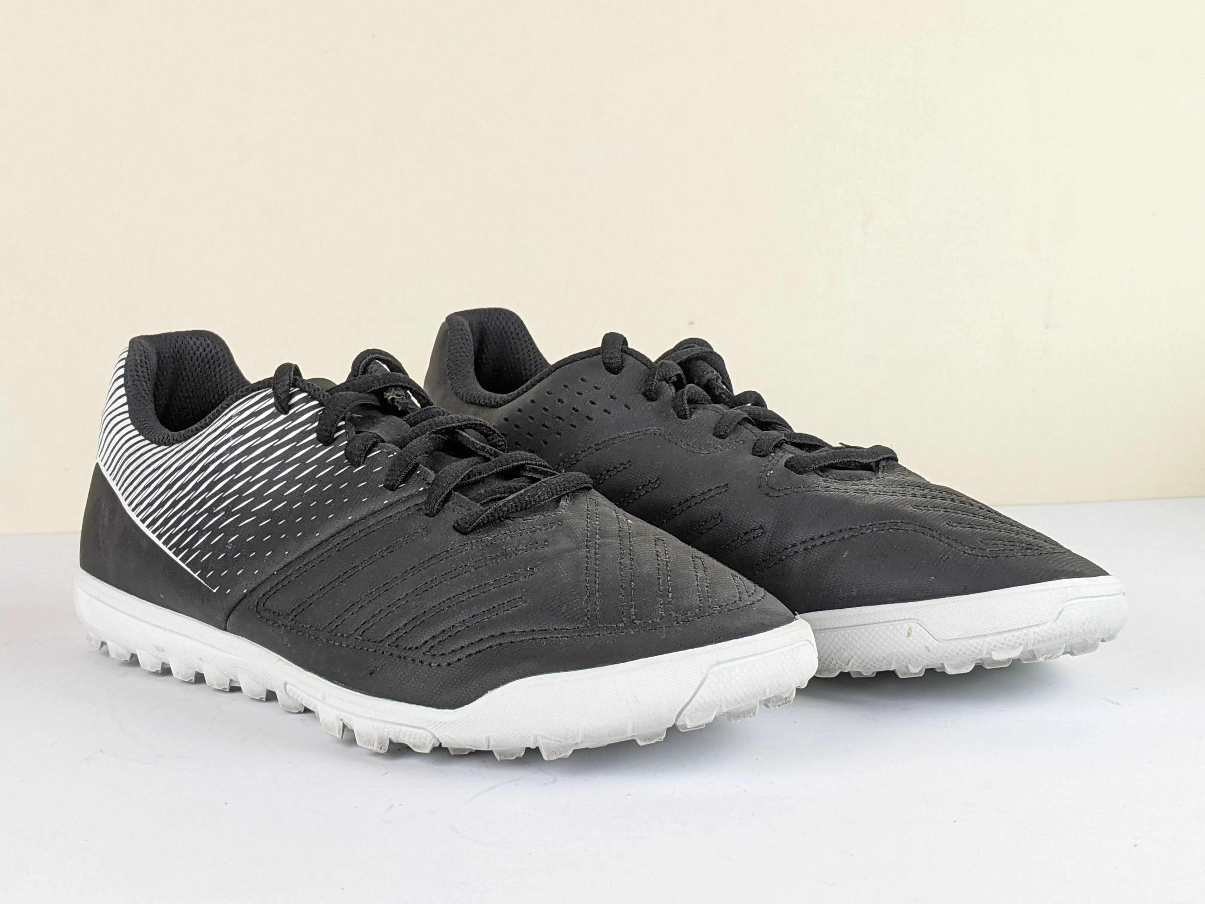 Kipsta Agility 100 HG 'Black/White