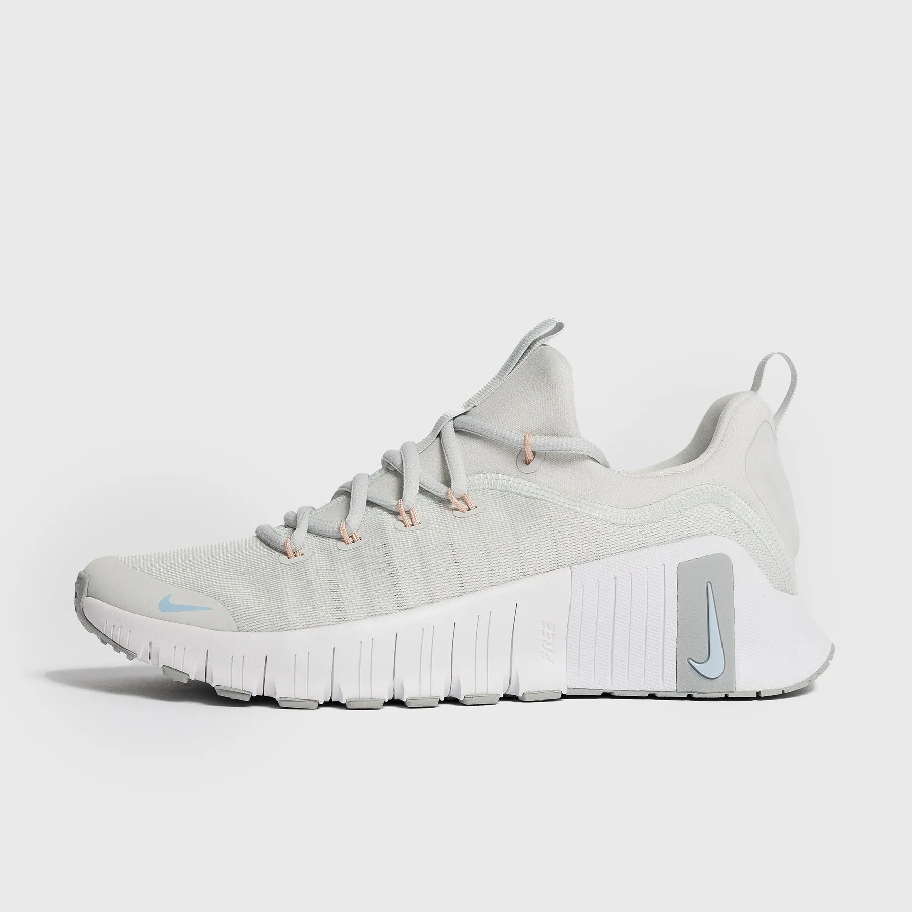 Nike - Free Metcon 6 Women's Training Shoes - PHOTON DUST/METALLIC SILVER