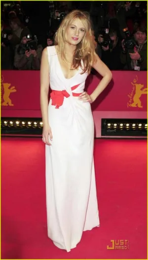 Pink Blake Lively Sweetheart Dress V Neck Prom Red Carpet Dress Berlin Film Festival