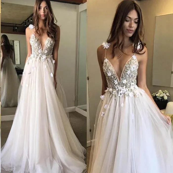 Spaghetti Straps V Neck Floral Sexy Prom Dress Applique Lace Evening Dress