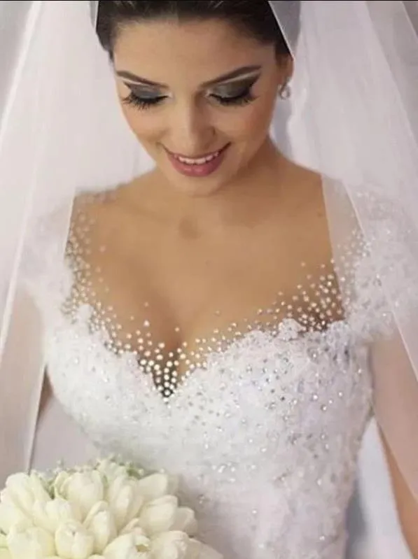 Tulle V-neck Sleeveless Wedding Dresses Floor Length Ball Gown With Beading