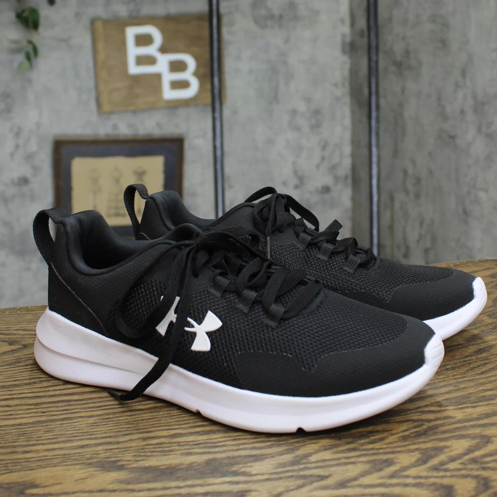 Under Armour Essential Womens Training Sneakers Shoes Black / White 9.5W