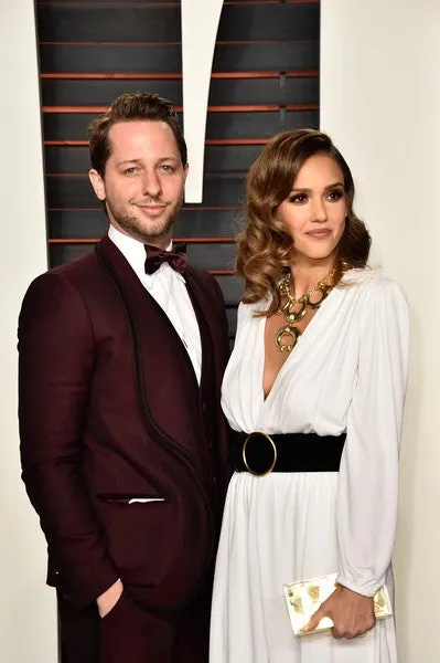 White Jessica Alba Long sleeve Slit Dress V Neck Prom Celebrity Evening Dress Oscar Afterparty