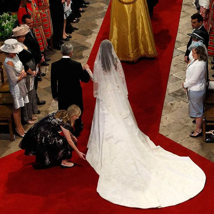 White Princess Kate Middleton Best Lace Sleeve Dress V Neck Wedding Dress Celebrity Evening Gown