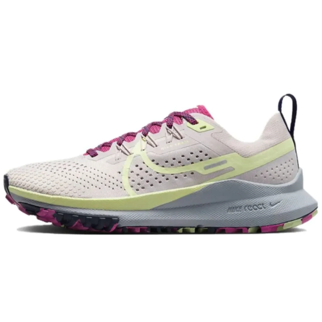 Zapatos de Trail para Dama Pegasus Trail 4